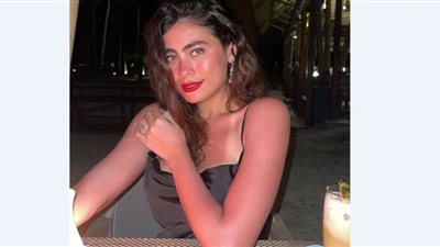 هاجر أحمد تعرض سيارتها لجمهورها والسعر صادم.. شاهد