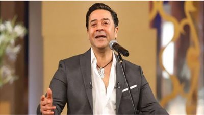 مدحت صالح يلتقي جمهوره بمهرجان القلعة.. غدًا