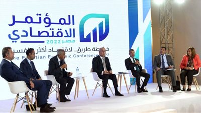 مدبولي يؤكد أهمية وجود آلية تمويل تمّكِن الأسر المتوسطة من الحصول على وحدات سكنية