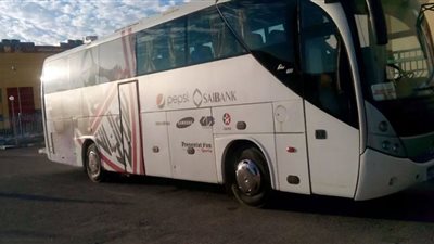 وصول حافلة الزمالك إلى الإسكندرية استعدادًا لمواجهة فاركو