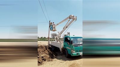 استمرار أعمال رفع كفاءة الإنارة ورفع المخلفات بمركزالقنطرة شرق