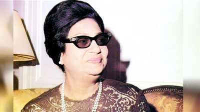 100 عام على احتراف «كوكب الشرق»