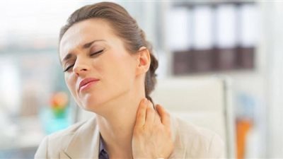 6 طرق صحية تعالج آلام وأمراض الرقبة من دون جراحة