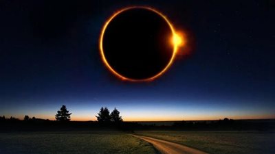 3 مناطق في السعودية تشاهد كسوف الشمس العميق