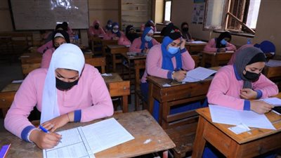 تداول امتحان اللغة العربية في الدور الثاني للثانوية