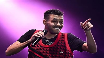 ويجز يتألق بحفل جماهيري كامل العدد في العلمين الجديدة.. صور