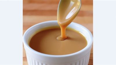 لتزيين الحلويات.. طريقة عمل صوص الكراميل بالكريمة