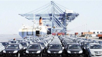 آلية جديدة للمصريين بالخارج للحصول على السيارة من المناطق الحرة المعتمدة داخل مصر