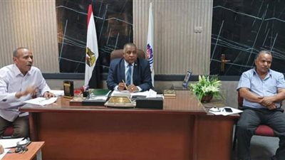 نجع حمادي تناقش وضع الاختبارات الشهرية لصفوف النقل