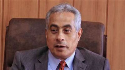 الحكومة تكمل الرواتب للمتعثرين.. القطاع الخاص وافق على 2700 كأجر أدنى