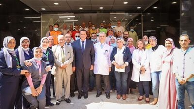 وزير الصحة يتفقد عدد من المنشآت الطبية بمحافظةالإسكندرية