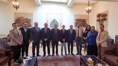 مساعد وزير الصحة ورئيس جامعة الزقازيق يبحثان سبل التعاون المشترك