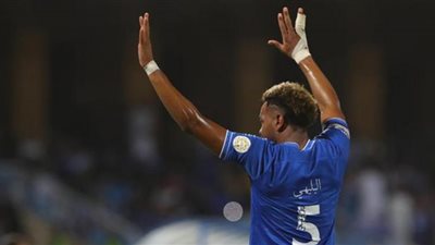 البليهي يكشف سبب هبوط مستواه مع الهلال مؤخرًا