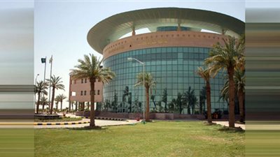 جامعة حفر الباطن السعودية تعلن عن وظائف شاغرة (تفاصيل)