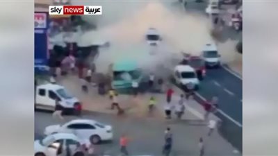 شاحنة تدهس حشدًا من المارة وتخلف 16 قتيلًا (شاهد)