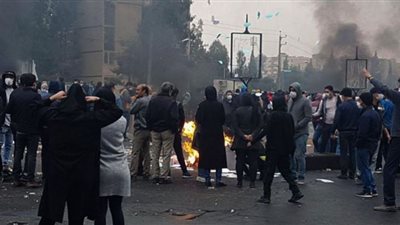 الحرس الثوري الإيراني يصفي أحد أعضائه لامتناعه عن قمع المحتجين