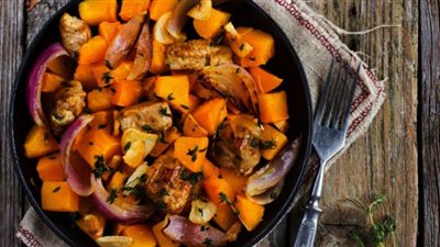 حضري الدجاج بالقرع في دقائق.. فوائدة عديدة