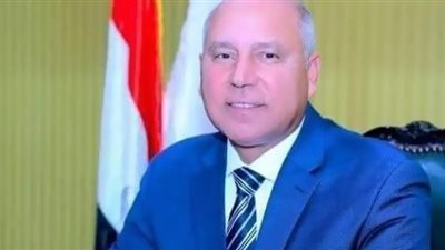 وزير النقل ومحافظ كفرالشيخ يناقشان بعض مشروعات وخطط وزارة النقل