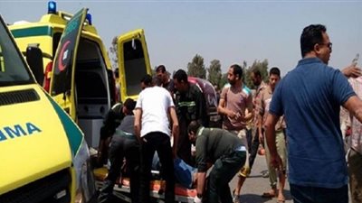 إصابة 4 أشخاص في حادث تصادم سيارتين بالخانكة