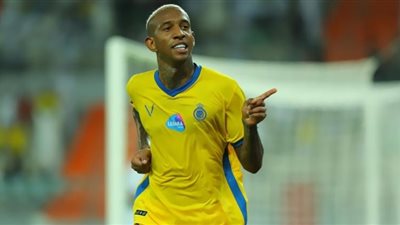 تاليسكا يقود النصر للفوز على الطائي تحت أنظار رونالدو