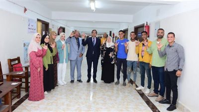 رئيس جامعة سوهاج يتفقد امتحانات قبول الطلاب الصم بكلية التربية النوعية