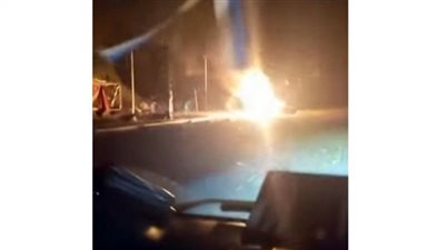 حريق بمحطة وقود بمدينة دنيبرو الأوكرانية بعد قصف صاروخي (شاهد)