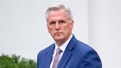 كيفين مكارثي يؤدي اليمين الدستورية رئيسًا لمجلس النواب الأمريكي