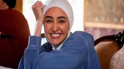 المهن الموسيقية تصف غناء هلا رشدي أمام الكعبة بالجريمة