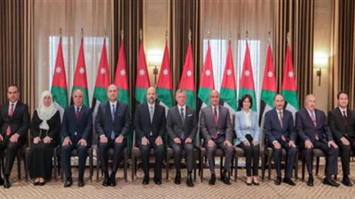 وزراء الحكومة الأردنية يتقدمون باستقالاتهم لرئيس الوزراء