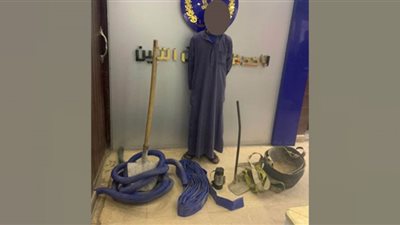 القبض على شخص ينقب عن الآثار داخل مدفن بالقاهرة