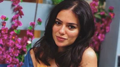 ثراء جبيل تروج لمسلسلها الجديد ببوستر مثير