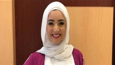 انتقادات تلاحق هلا رشدي بعد غنائها في ساحة المسجد النبوي (فيديو)