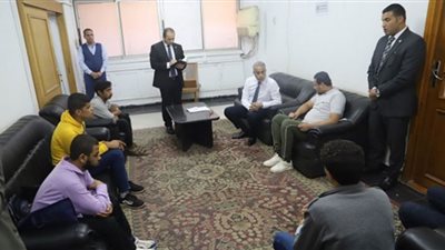 وزير القوى ينتصر لحقوق 7 من 