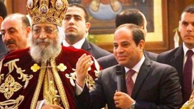 كلمة السيسي في كاتدرائية ميلاد المسيح لمست مشاعر المصريين (فيديو)