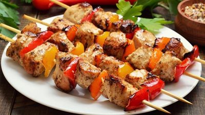 طريقة تحضير شيش طاووق بمذاق المطاعم