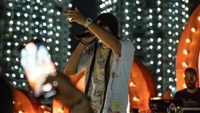 مغني راب يحقق حلم طفلة