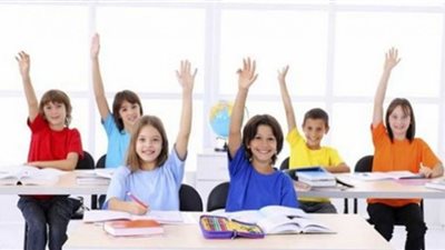 طبيبة تحدد الفيتامينات اللازمة لتلاميذ المدارس