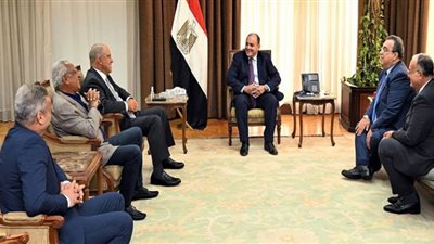 وزير التجارة: نتشاور مع القطاع الخاص لوضع رؤية موحدة لمستقبل الصناعة