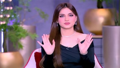 ياسمين عز للسيدات: اوعي تلبسي باروكة وجوزك تاج رأسك (فيديو)