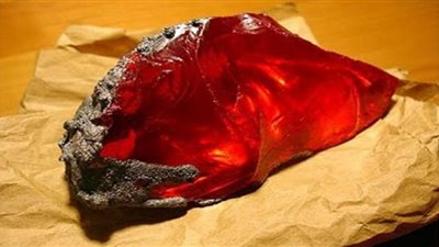 الزئبق الأحمر.. حلم الثراء الوهمي يشعل السوشيال (فيديو)