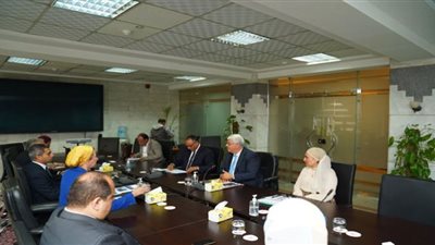 وزيرا البيئة والتعليم العالي يناقشان استعدادات مصر لمؤتمر تغير المناخ COP27