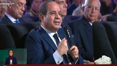 السيسي للمصريين: قادرون على الصمود أمام أي تحديات (شاهد)