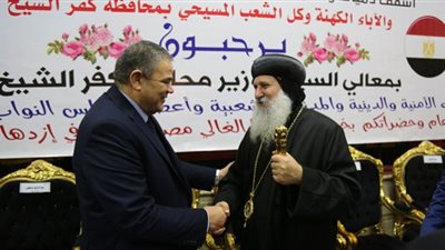 رئيس جامعة كفرالشيخ يقدم التهنئة للمسيحيين بمناسبة عيد الميلاد المجيد