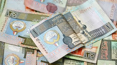 الدينار الكويتى يرتفع لـ 23 جنيهًا مصريًا