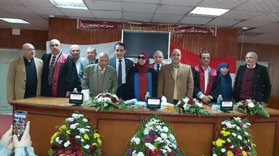 باحثة من ذوات الهمم تحصل على الماجستير في التاريخ بآداب المنصورة