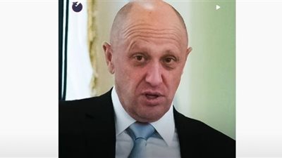 طباخ بوتين يعترف بتجنيد سجناء مصابين بالإيدز .. شاهد