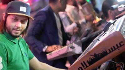 نقيب الموسيقيين ينهى أزمة عبدالسلام عازف الأورج