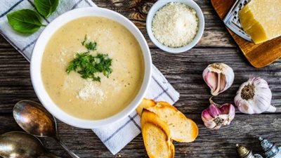 مضادة للفيروسات وتقاوم البرد | طريقة تحضير شوربة الثوم