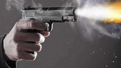 سائق توك توك يصيب آخر بطلق ناري بأخميم