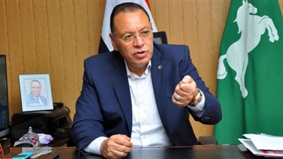 محافظ الشرقية يشدد بالإسراع فى بحث طلبات تقنين المواطنين لتوفيق أوضاعهم